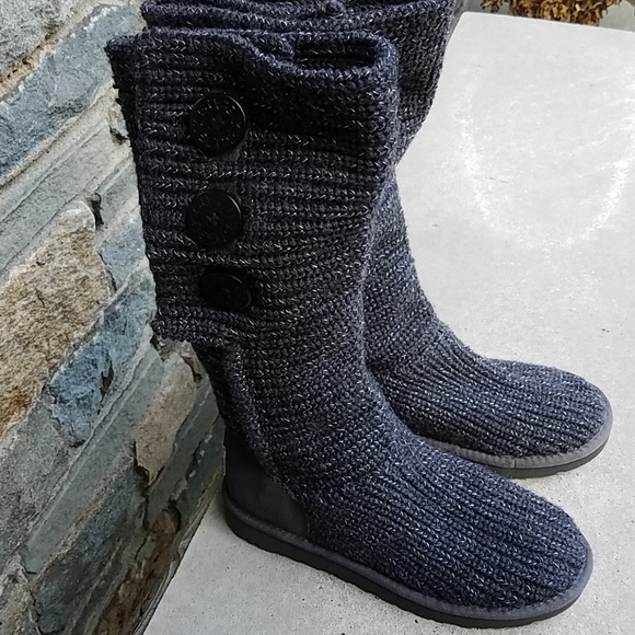***SOLD*** Ugg classic cardy button tall boots - Picture 4 of 8